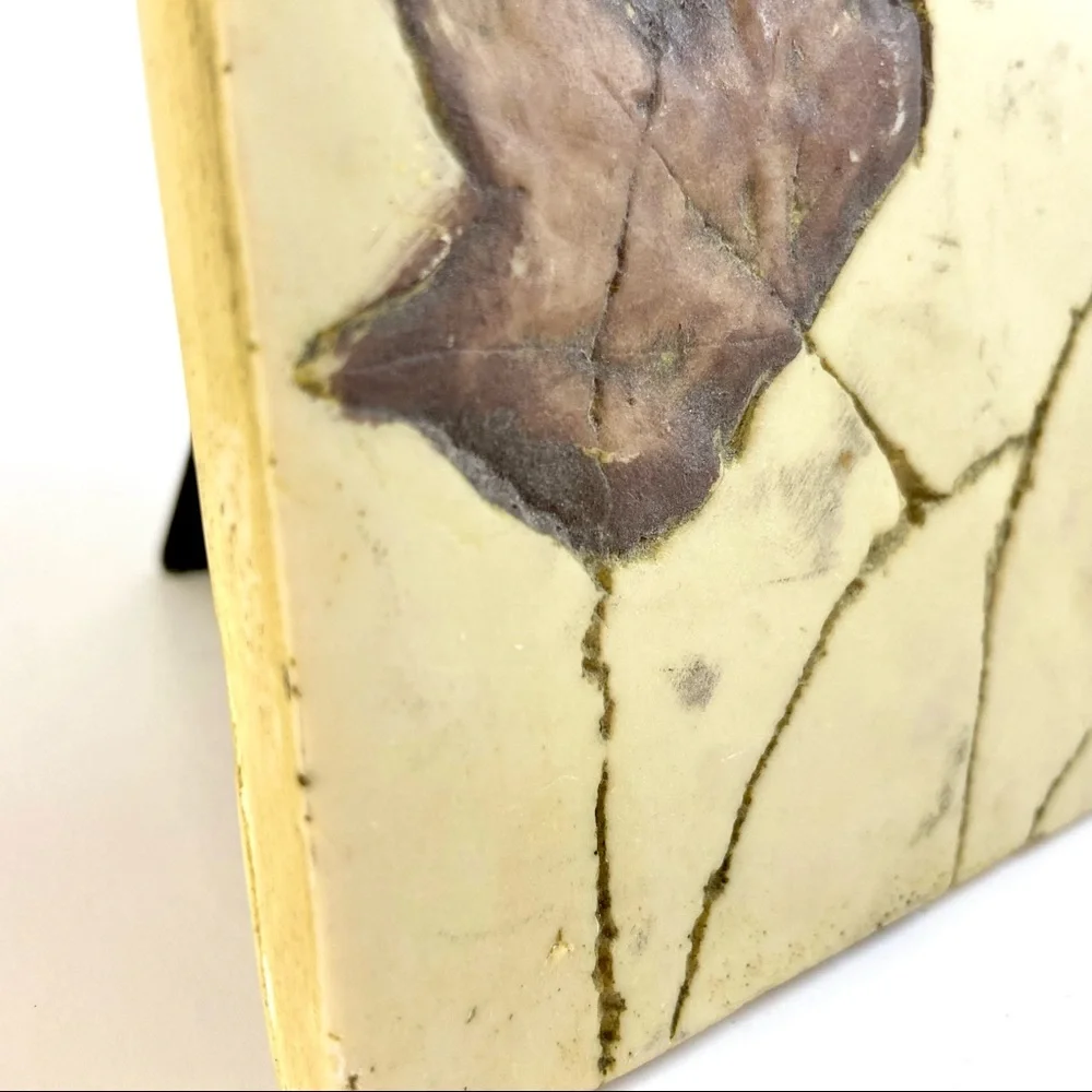 World Bazaars Stone Leaf Picture Frame